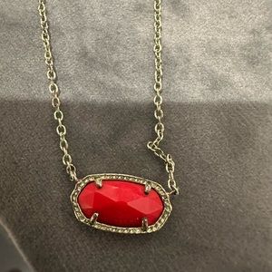Kendra Scott necklace